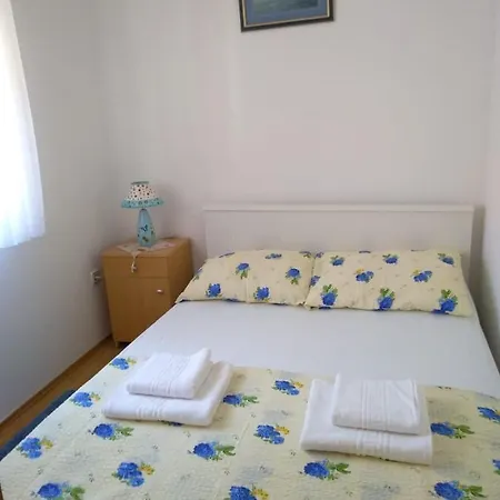 Apartmán Forgac 2 Vir